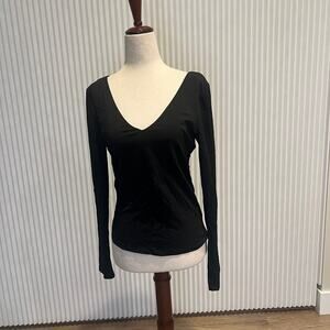 KARL LAGERFELD Women's V-Neck Long Sleeves Top Size L In Black